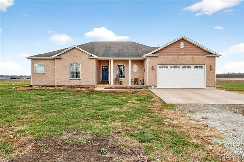 6353 State Route 15, Mascoutah, IL, 62258-5123 | Card Image