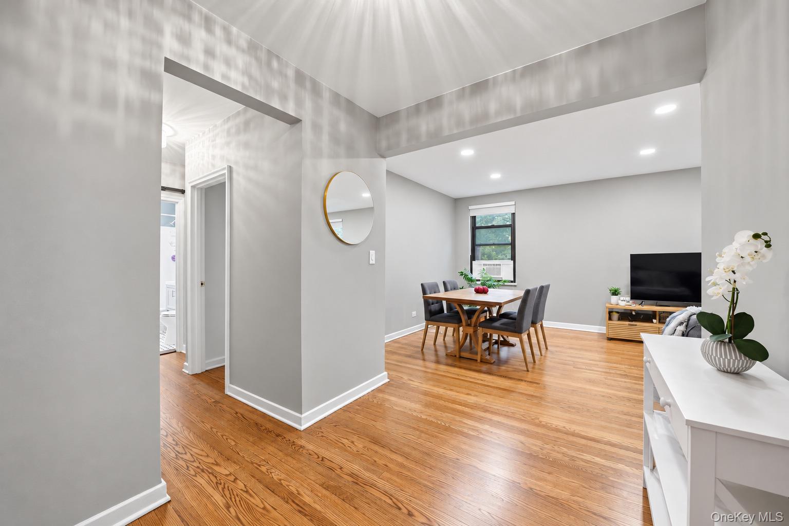 Residential in Greenburgh 3