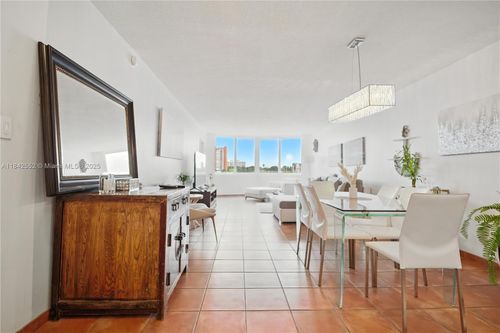 apt-a21-1170 Ne 191st St, Miami, FL, 33179-4059 | Card Image