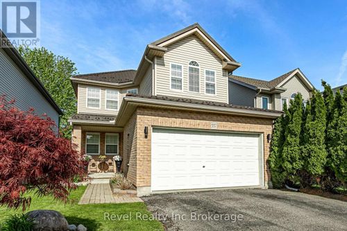 557 Sales Dr, Woodstock, ON, N4S9A1 | Card Image