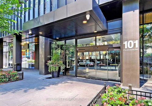 2909-101 Charles St E, Toronto, ON, M4Y0A9 | Card Image