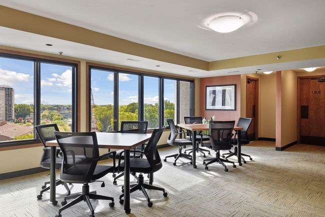Amenities include a community room, event/party room (both with incredible views), 3 adjoining guest suites, a car wash and beautifully landscaped grounds. | Image 27