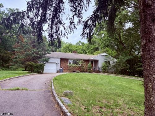 71 Glasgow Ter, Mahwah, NJ, 07430-1612 | Card Image