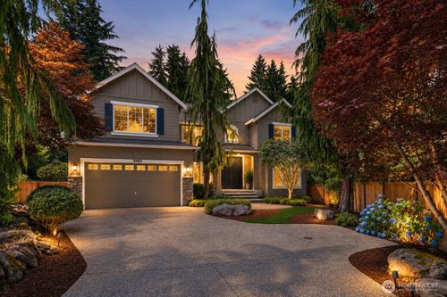 9463 221st Pl Ne, Redmond, WA, 98053-2049 | Card Image