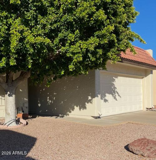 2524 E Villa Theresa Dr, Phoenix, AZ, 85032-8027 | Card Image