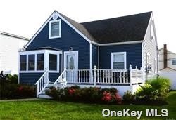 Venetian Blvd, Lindenhurst, NY 11757