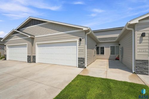 2502 Cama Pl Place, Sioux Falls, SD, 57108 | Card Image