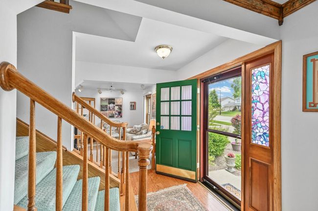 W210N16571 Glencoe Lane, House other with 3 bedrooms, 2 bathrooms and null parking in Jackson WI | Image 4