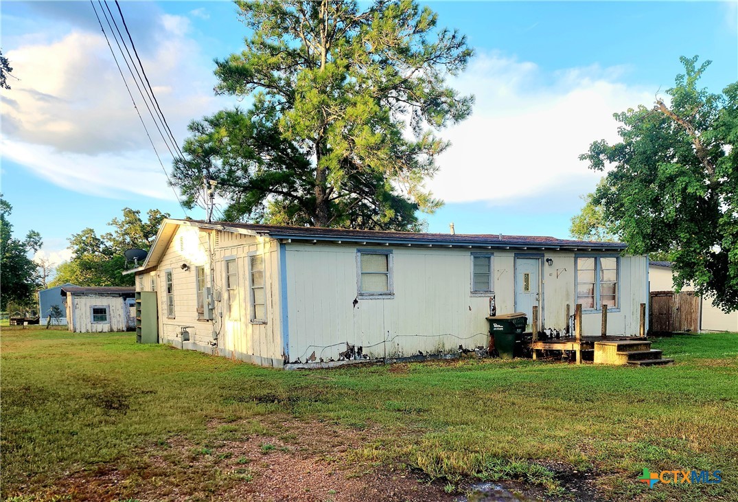 Texas St, Cuero, TX 77954