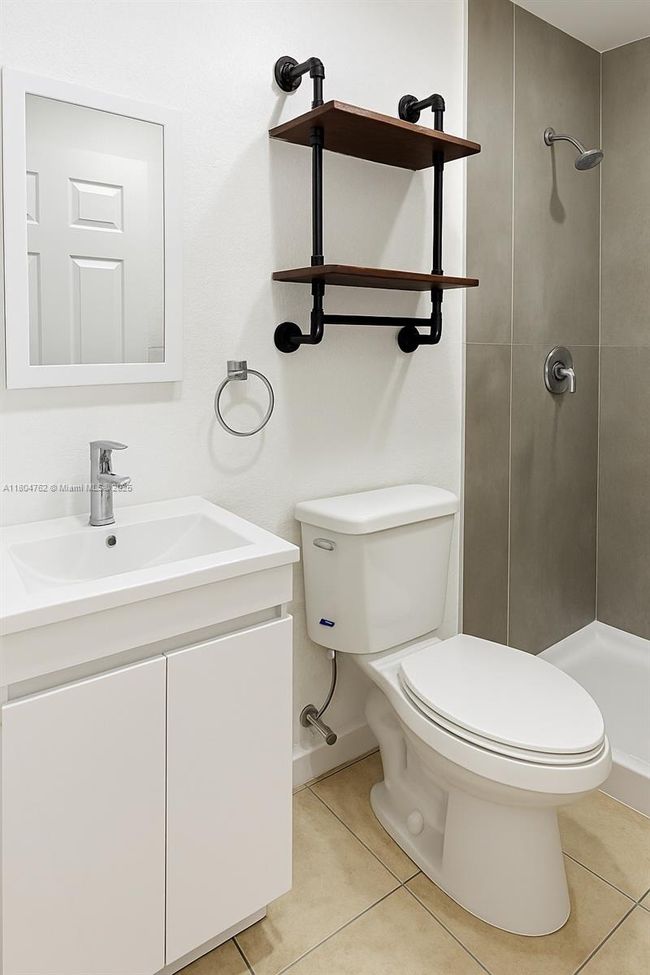 APT-106 - 1021 Nw 3 Rd St, Condo with 1 bedrooms, 1 bathrooms and null parking in Miami FL | Image 5