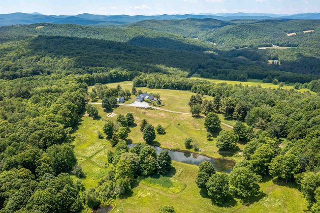 109 Windy Ln, House other with 5 bedrooms, 4 bathrooms and null parking in Pomfret VT | Image 6