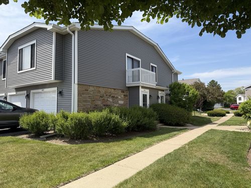 422-422 Buchanan Ct, Vernon Hills, IL, 60061-1347 | Card Image