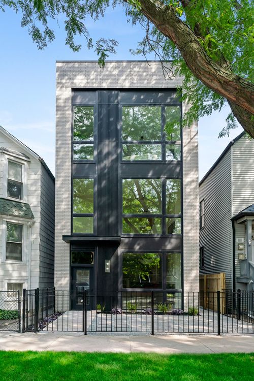 3-3329 N Whipple St, Chicago, IL, 60618-5717 | Card Image