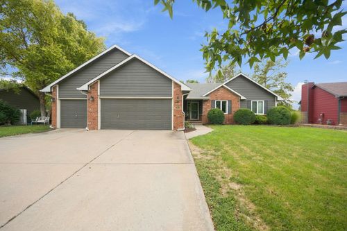 11615 W May St, Wichita, KS, 67209-4251 | Card Image