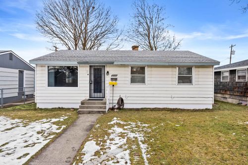 813 E Decatur Ave, Spokane, WA, 99208 | Card Image