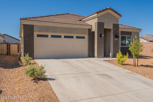 12704 E Russo Drive, Vail, AZ, 85641 | Card Image