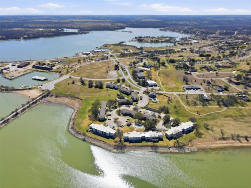 unit-102-108 Harbor Dr, Runaway Bay, TX, 76426-9708 | Card Image