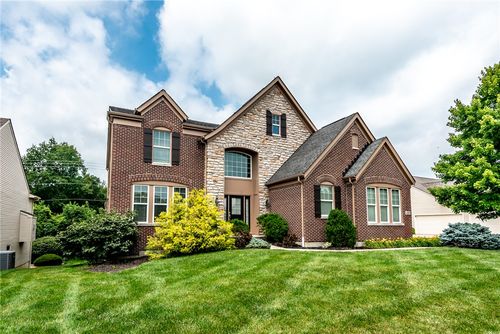 1481 Shaker Run Blvd, Lebanon, OH, 45036-4041 | Card Image