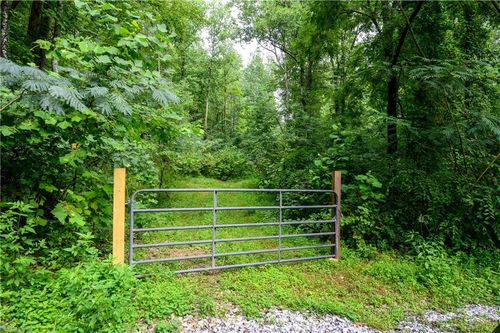 11094 Old 441 S, Lakemont, GA, 30552-2923 | Card Image