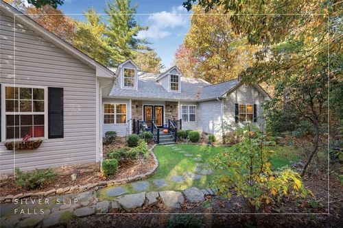 217 Crestwood Rd, Cashiers, NC, 28717-6009 | Card Image