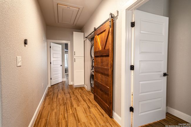 177 E Short Meadow Dr, House other with 4 bedrooms, 4 bathrooms and null parking in Lytle TX | Image 27