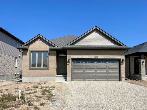 42199 Mcbain Line, Central Elgin, ON, N5P4P4 | Card Image