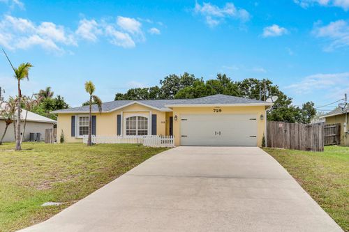 729 Sw Saragossa Ave, Port Saint Lucie, FL, 34953-3720 | Card Image
