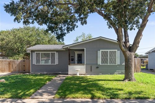 609 Pennington Dr, Corpus Christi, TX, 78412-3042 | Card Image