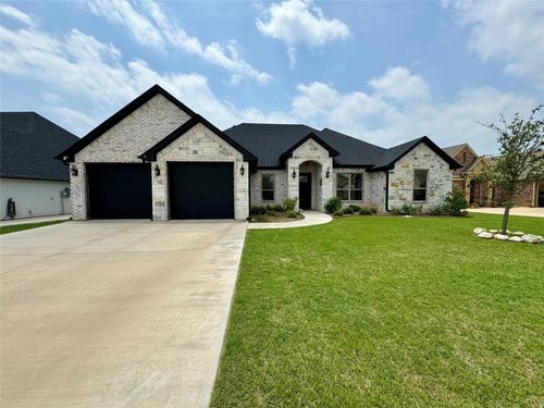6611 Pinehurst Dr, Granbury, TX, 76049-2827 | Card Image