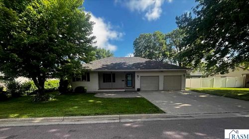 1205 Lloyd Ln, Saint Peter, MN, 56082-1125 | Card Image