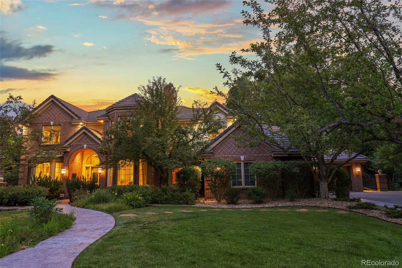 Covington Dr, Englewood, CO 80113