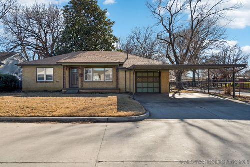 1404 E 49th St, Tulsa, OK, 74105-4715 | Card Image