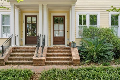 714 Tattnall St, savannah, GA, 31401-5542 | Card Image