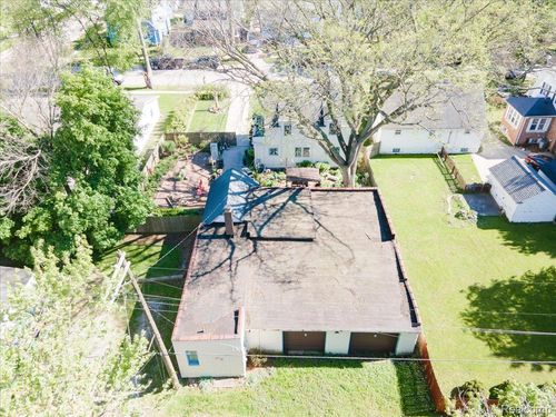 1313 Wall St, Port Huron, MI, 48060-5147 | Card Image