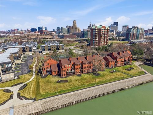 18-18 Marina Park S, Buffalo, NY, 14202 | Card Image