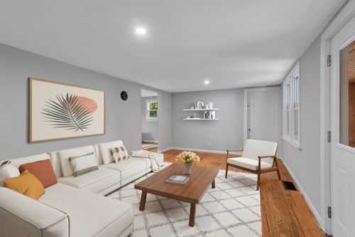 1902 Heath Ave, Madison, WI, 53704-4004 | Card Image