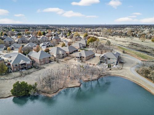 729 Prairie Dunes Way, Edmond, OK, 73003-3070 | Card Image