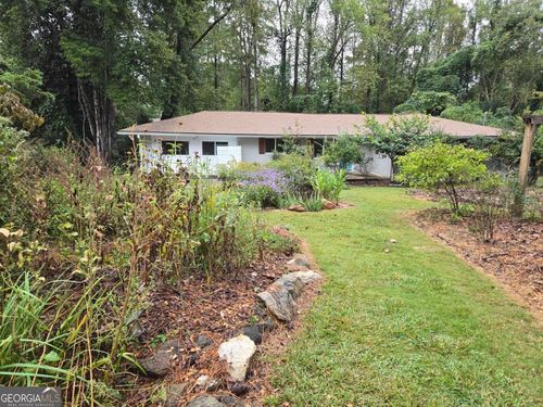 352 Greencrest Dr, Athens, GA, 30605-3830 | Card Image