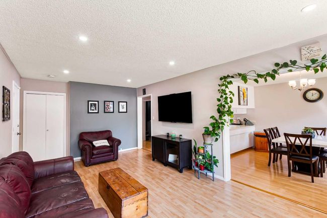2218 Westview Cres, House other with 4 bedrooms, 2 bathrooms and 6 parking in Bowden AB | Image 9