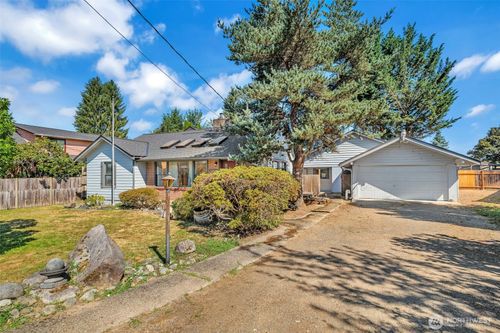 31940 W Morrison St, Carnation, WA, 98014-7629 | Card Image