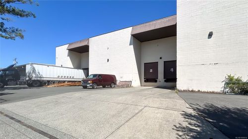 2855 Quesnel St, Victoria, BC, V8T4K2 | Card Image