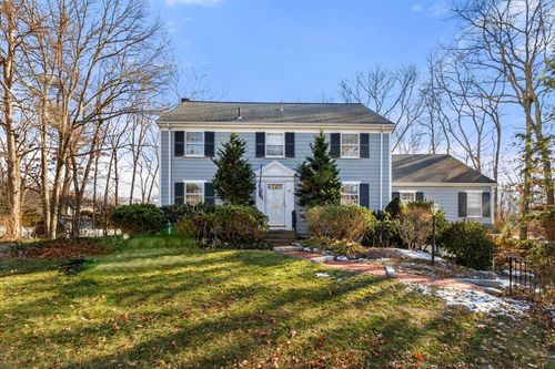 0-68 Westgate Rd, Wellesley, MA, 02481-2523 | Card Image