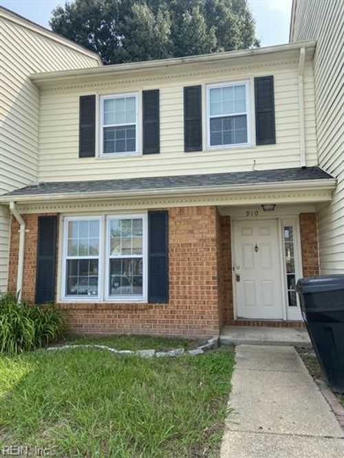 910 Jay Are Ct, Virginia Beach, VA, 23462-7310 | Card Image