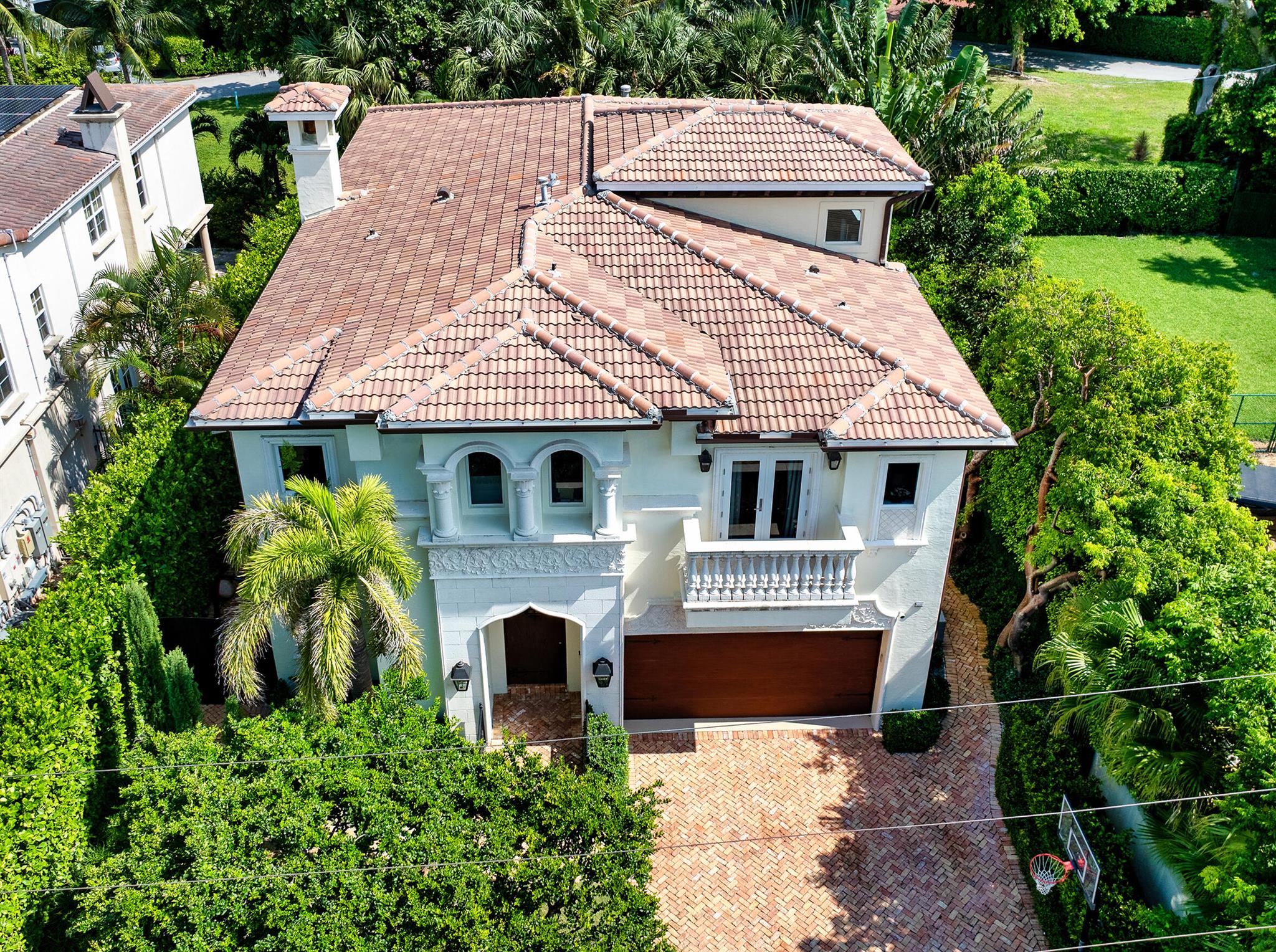 Lake Dr, Boca Raton, FL 33432