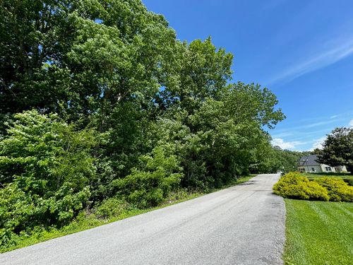 230 Oakwood Dr, London, KY, 40744-5414 | Card Image