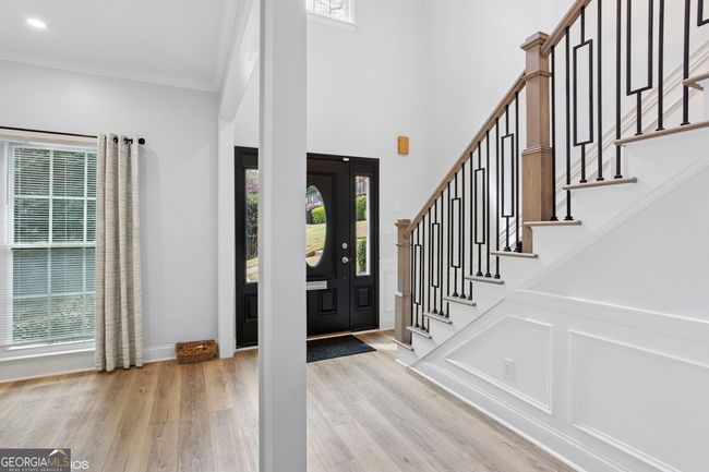 5273 Glenridge Dr, Townhouse with 3 bedrooms, 4 bathrooms and 2 parking in Sandy Springs GA | Image 4