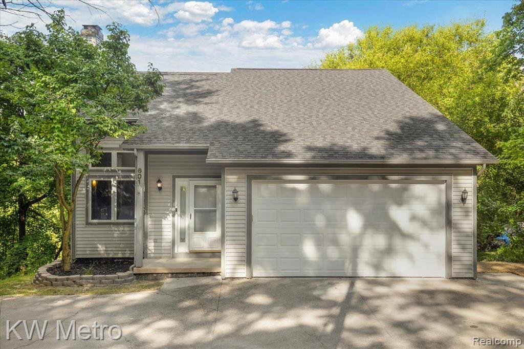 Johnson Dr, Lake Orion, MI 48362 #1