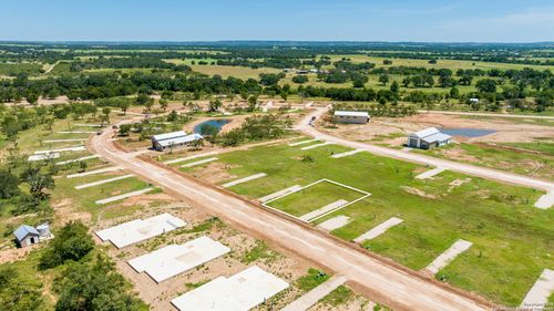 165 Resort Ct, Fredericksburg, TX, 78624 | Card Image