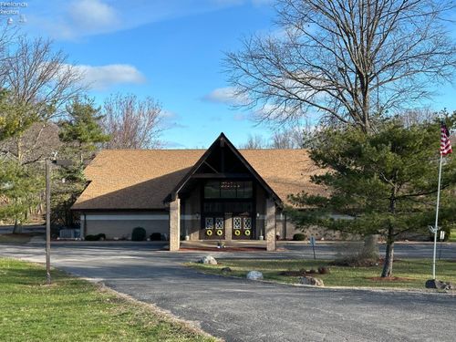3330 Liberty Ave, Vermilion, OH, 44089-2454 | Card Image