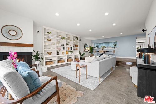 apt-8-20 Ironsides St, Marina del Rey, CA, 90292-5957 | Card Image